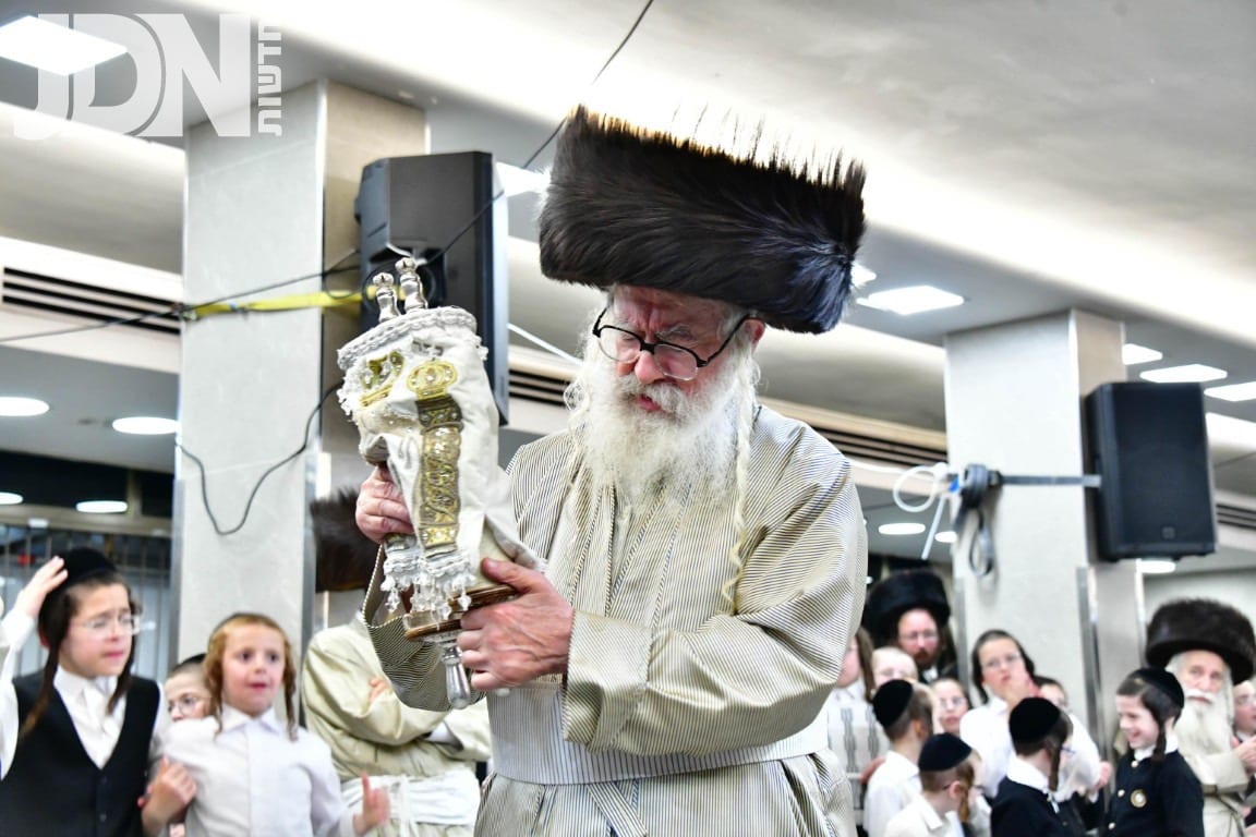 שמחת תורה בחצה"ק שמכנות הרועים