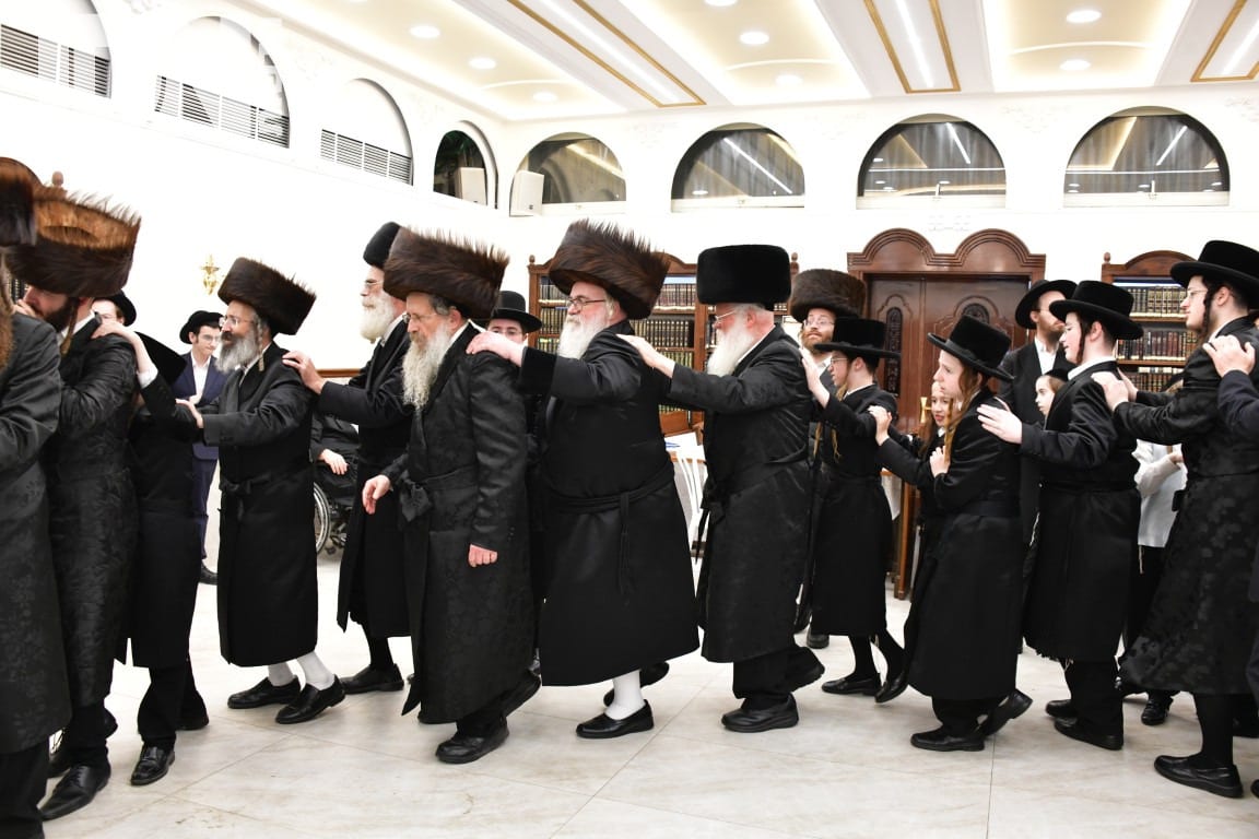 חג הסוכות בחצה"ק ביאלא רמת אהרן