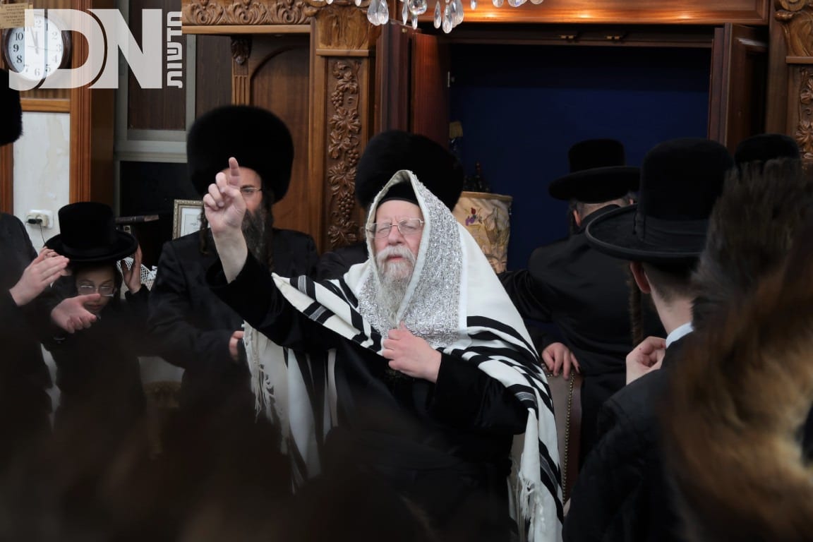 הקפות שניות בחצה"ק קוזמיר