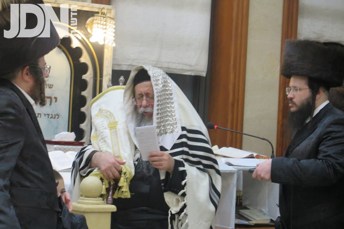 הקפות שניות בחצה"ק שבט הלוי