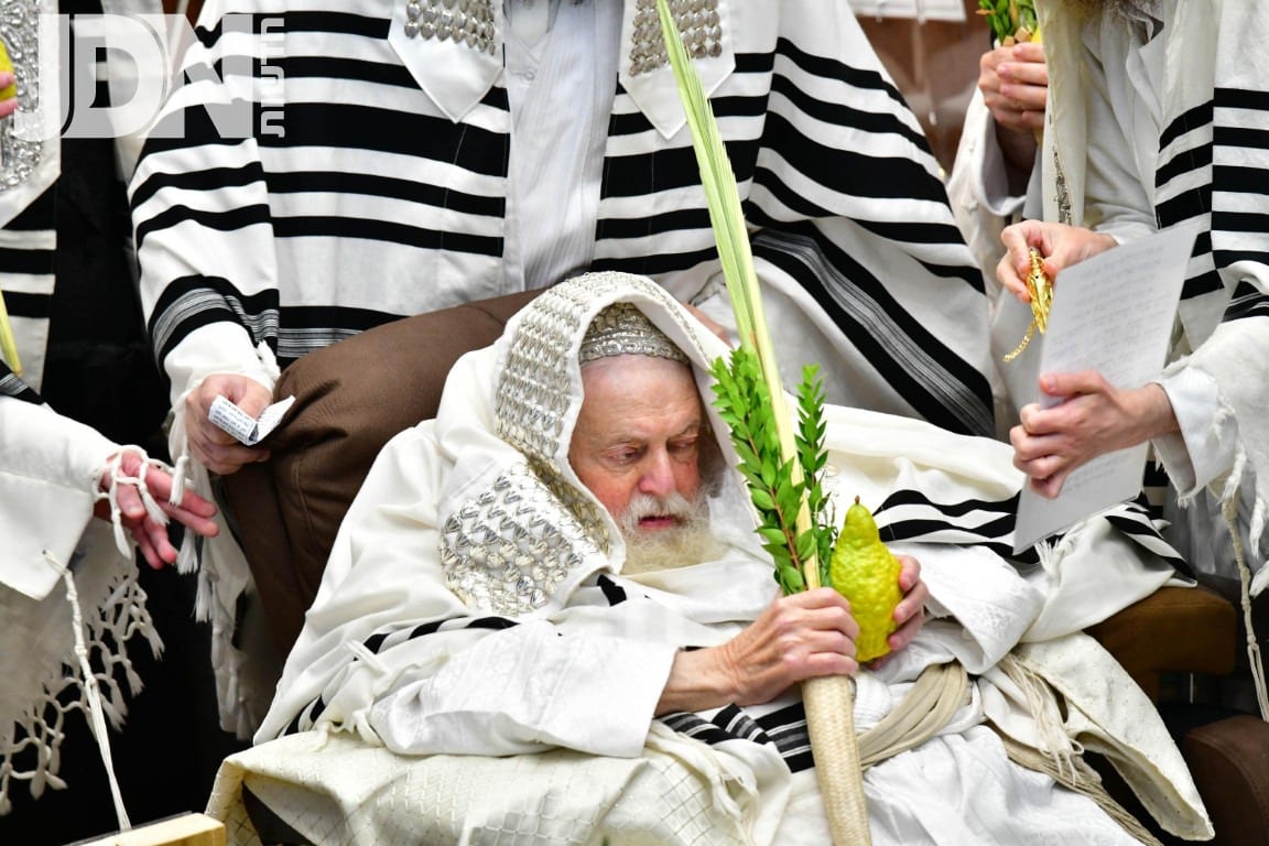 הושענא רבא ושמחת תורה בחצה"ק תולדות אברהם יצחק
