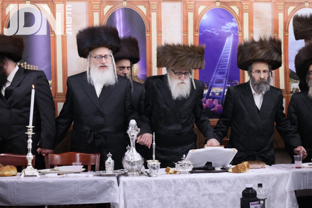 מראות מחג הסוכות בחצה"ק קאשוי