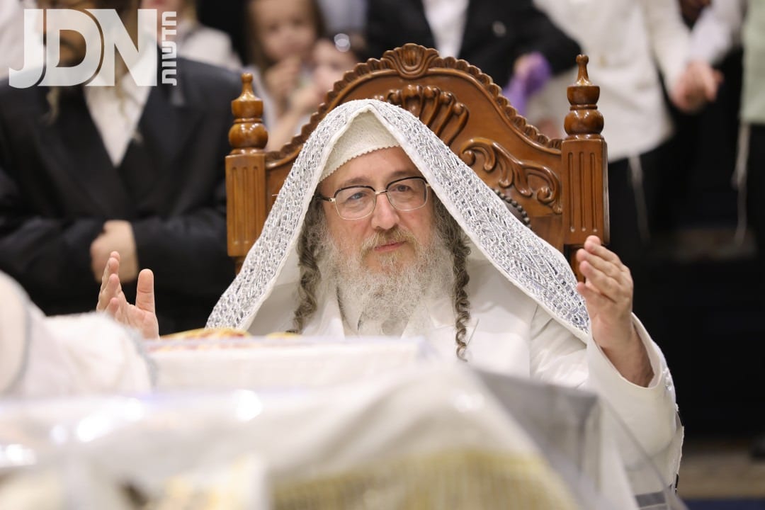 ירח האיתנים בחצה"ק ביאלה ב"ב • תיעוד