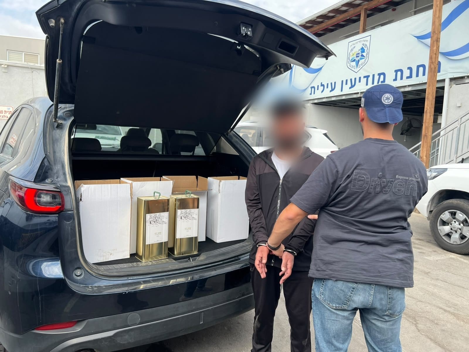 סיכול שוד ב-443: נעצרו חשודים שתכננו לשדוד רכב תחת מסווה של עסקת שמן זית