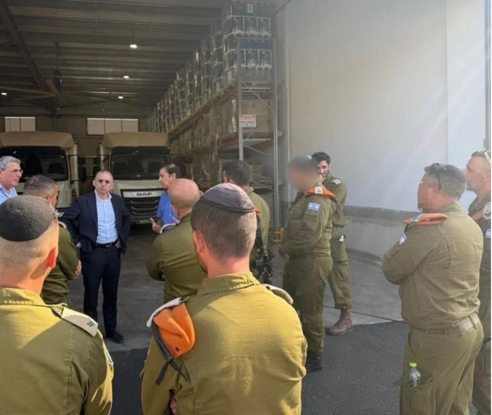 מנכ"ל משרד הפנים חנך מחסן חירום חדש בפיקוד העורף