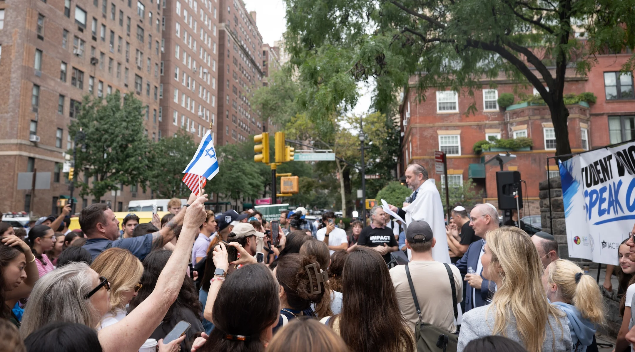 Jewish leaders call out Mamdani at gathering outside mayor’s residence