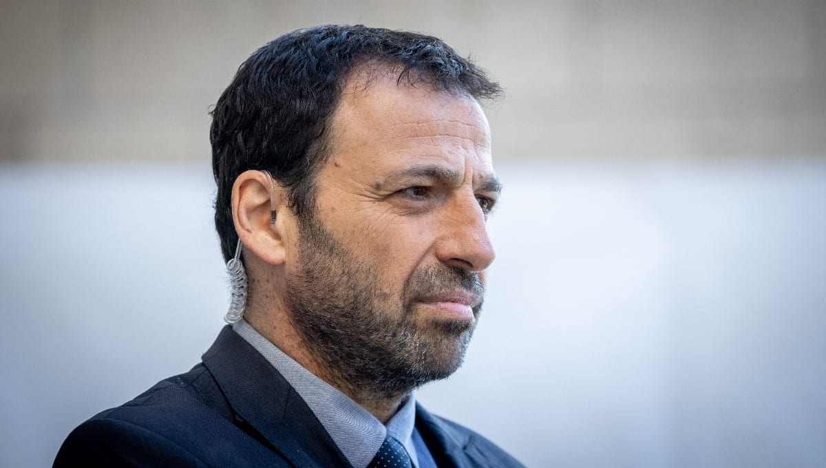 התיעוד בשידור עורר סערה: רביב דרוקר נחקר במשטרה