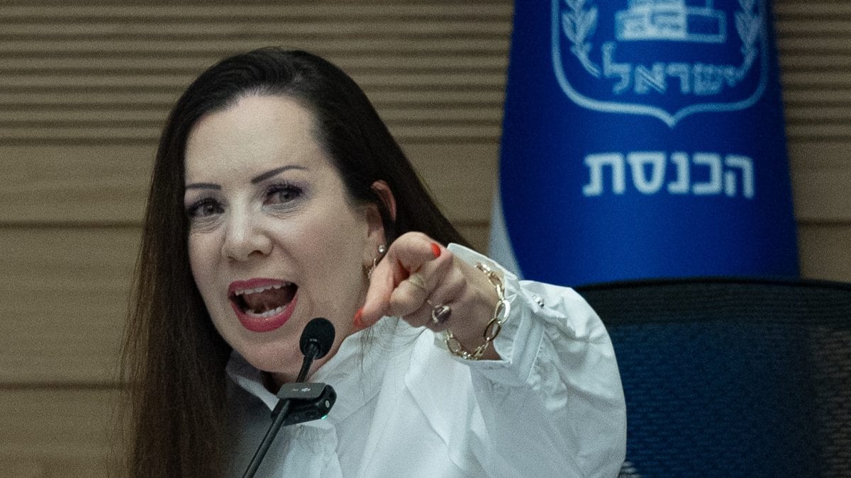 טלי גוטליב במתקפה חזיתית על נתניהו: לא מאפשר לגעת במערכת המשפט