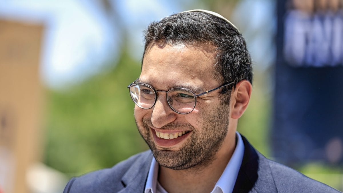 מזל טוב: בן רביעי נולד לשר הסרוג