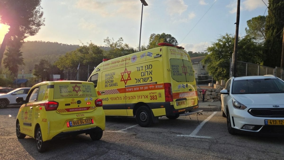 נערה איבדה הכרה בירושלים: "הבנו שמצבה קריטי"
