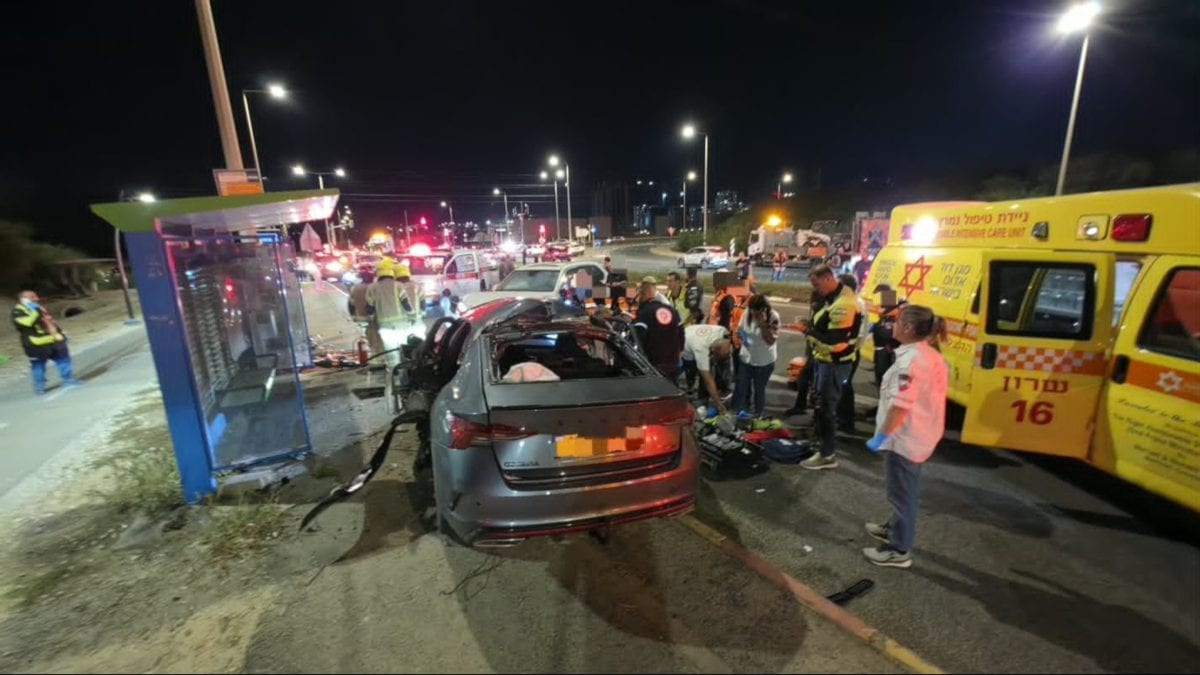 ראשוני: גבר כבן 30 נהרג מפיצוץ רכב בכביש 4