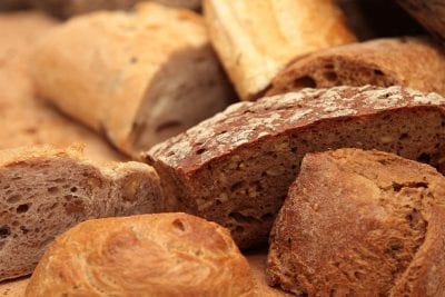 Замедляет обмен веществ: какие продукты нельзя сочетать с хлебом