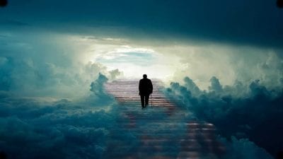 Перед смертью тело меняется: какие признаки нельзя не заметить
