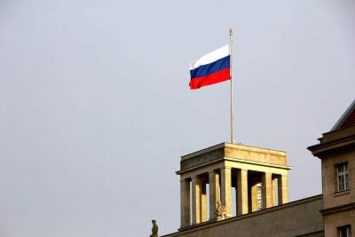 В РФ уволили топ-экономиста после скандальной речи о войне