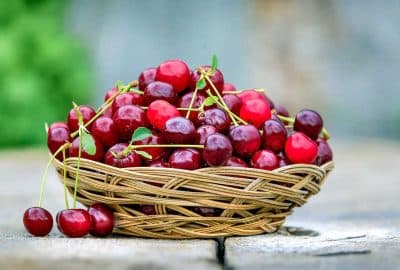 Привычные нам продукты, которые содержат яд, назвали врачи