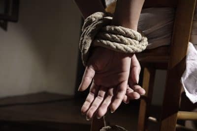 Торговля людьми в Израиле и связь с РФ – детали расследования