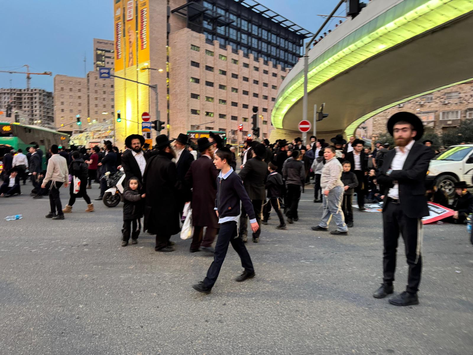 היכונו לחסימות: הפלג הירושלמי יוצא להפגין במיקומים סודיים - כבישים מרכזיים ייסגרו