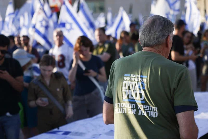 הסלמה בעימות: אחים לנשק פתחו בהליך פלילי נגד עורך הדין של הליכוד