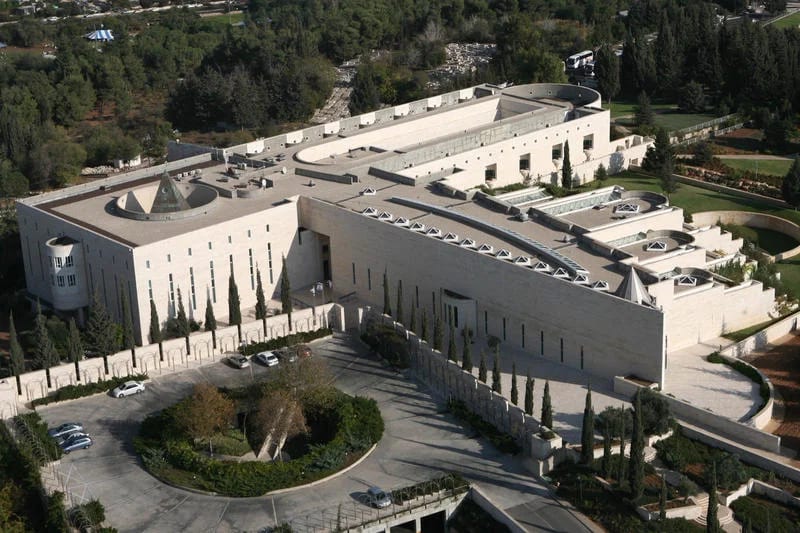 עתירת ענק בת אלף עמודים לבג"ץ נגד שלילת סבסוד המעונות | הפרטים