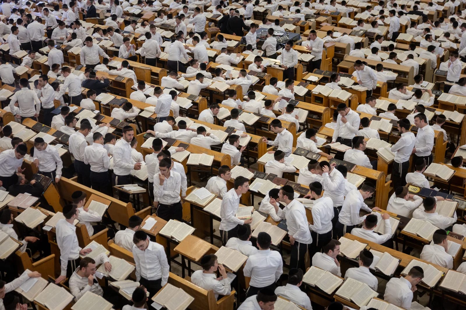 שישה חודשים של שטייגען: עולם הישיבות פותח בסערה זמן חורף ארוך במיוחד • סיקור מיוחד