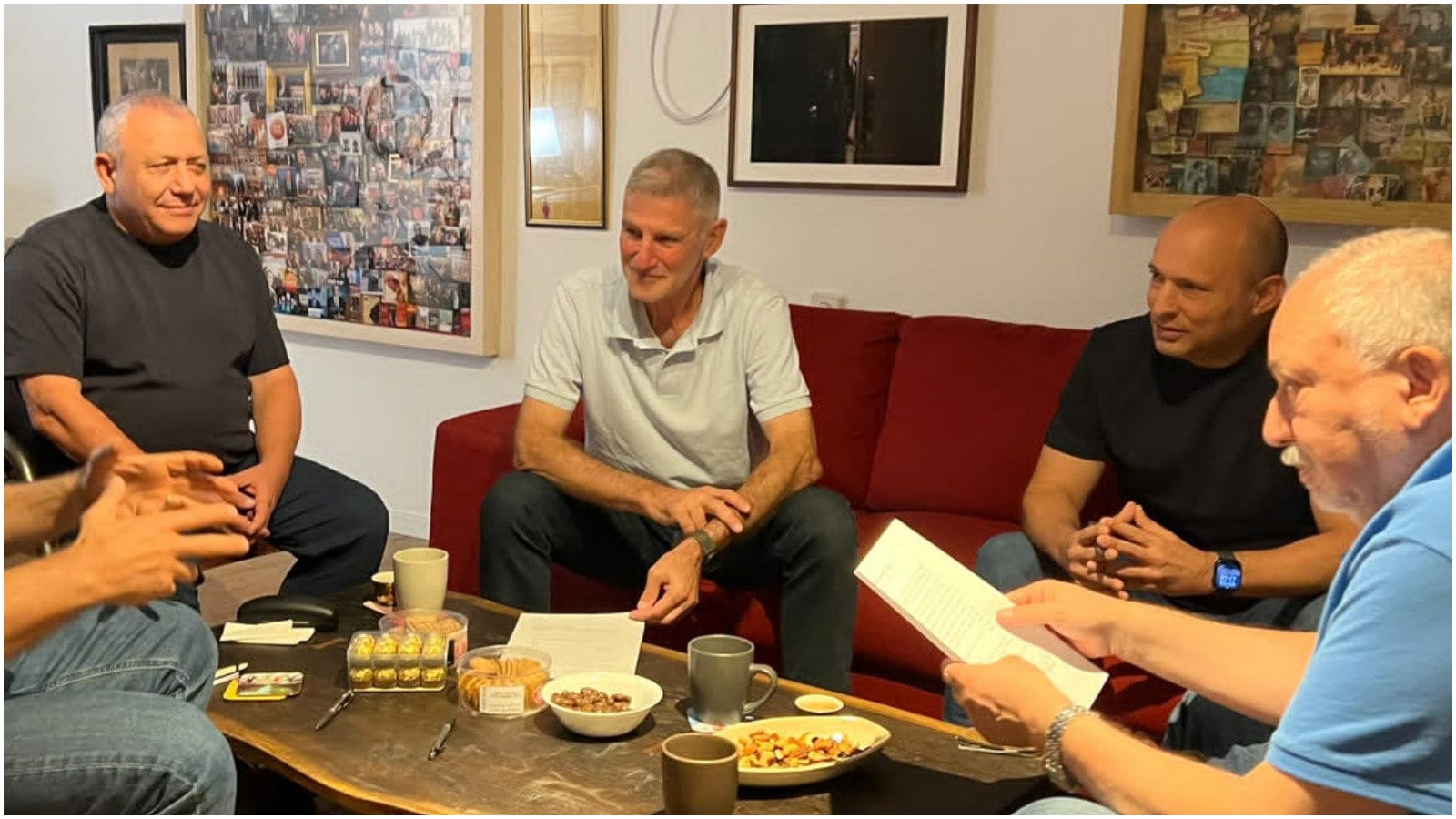 לאחר הפגישה במוצ"ש: ראשי גוש השינוי מעדכנים על 'סדרי העבודה החדשים'