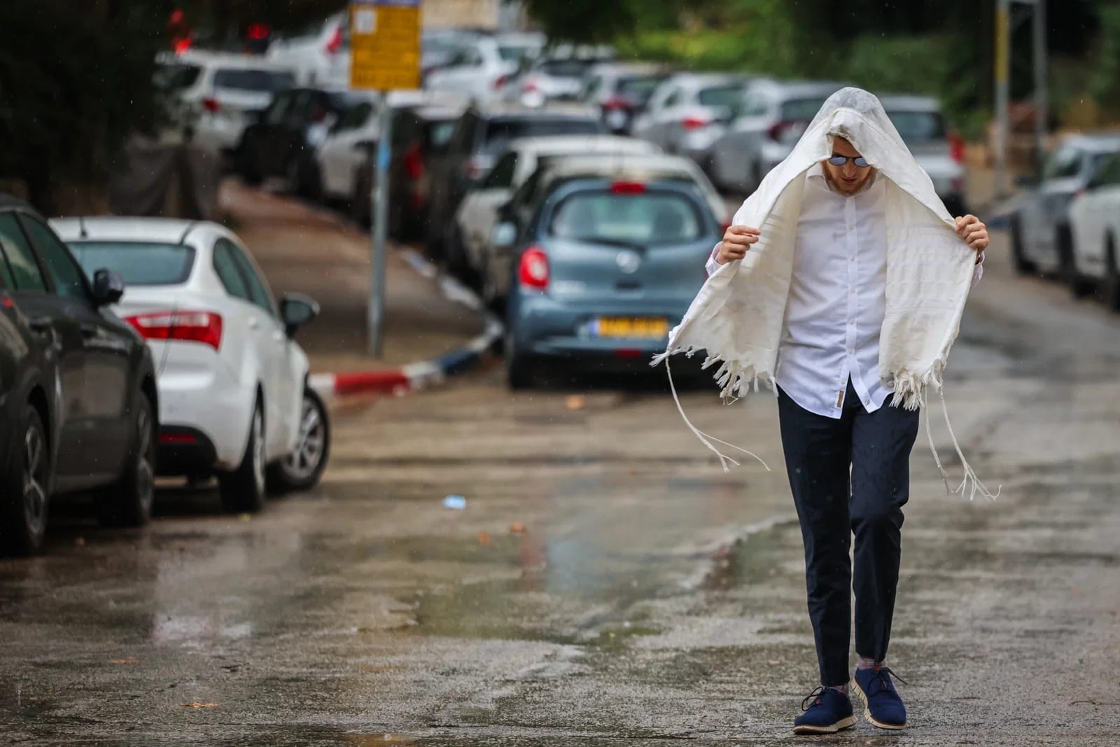 מהבהיר לגשם ושיטפונות: המהפך של מזג האוויר השבוע | התחזית המלאה