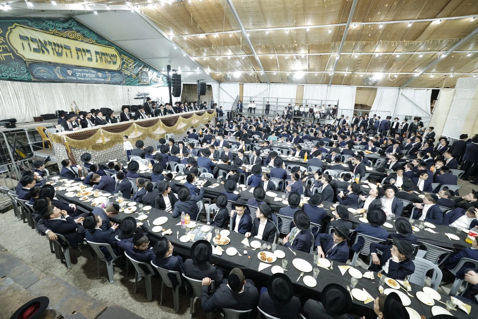 'ברכת שמואל' בשיא של התעלות; המונים בראשות גדולי ישראל נהרו אל שמחת החג