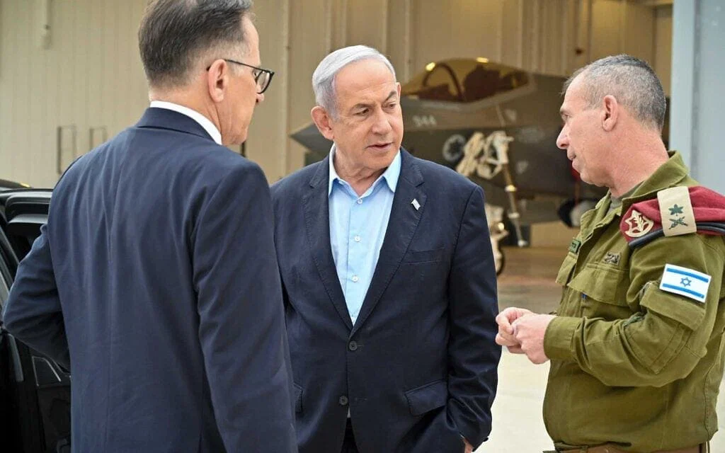 "מספרים לציבור שקרים" | המזכיר הצבאי של ראש הממשלה שובר שתיקה