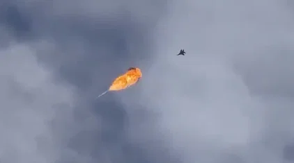 שניות מאסון: טייס הקרב ירה מטווח אפס ונשאב לתוך הפיצוץ