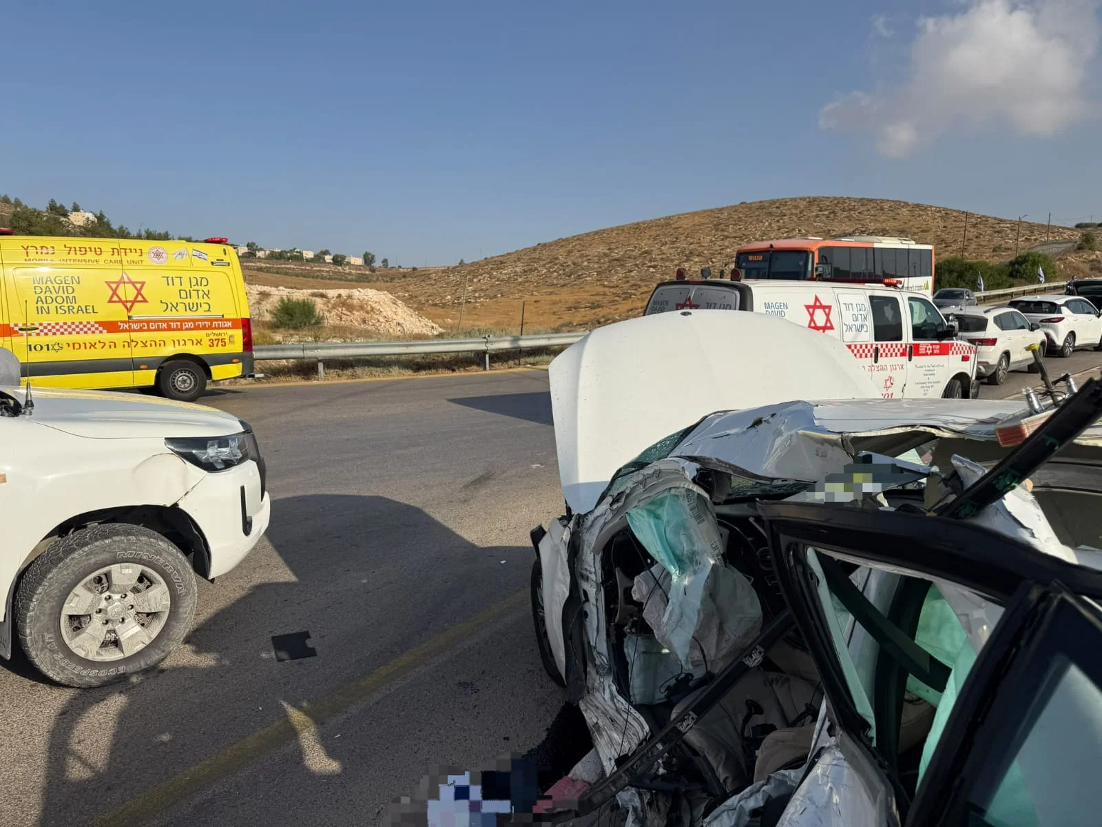 תאונה קטלנית בכביש 458: נהג בן 35 נהרג בהתנגשות עם אוטובוס