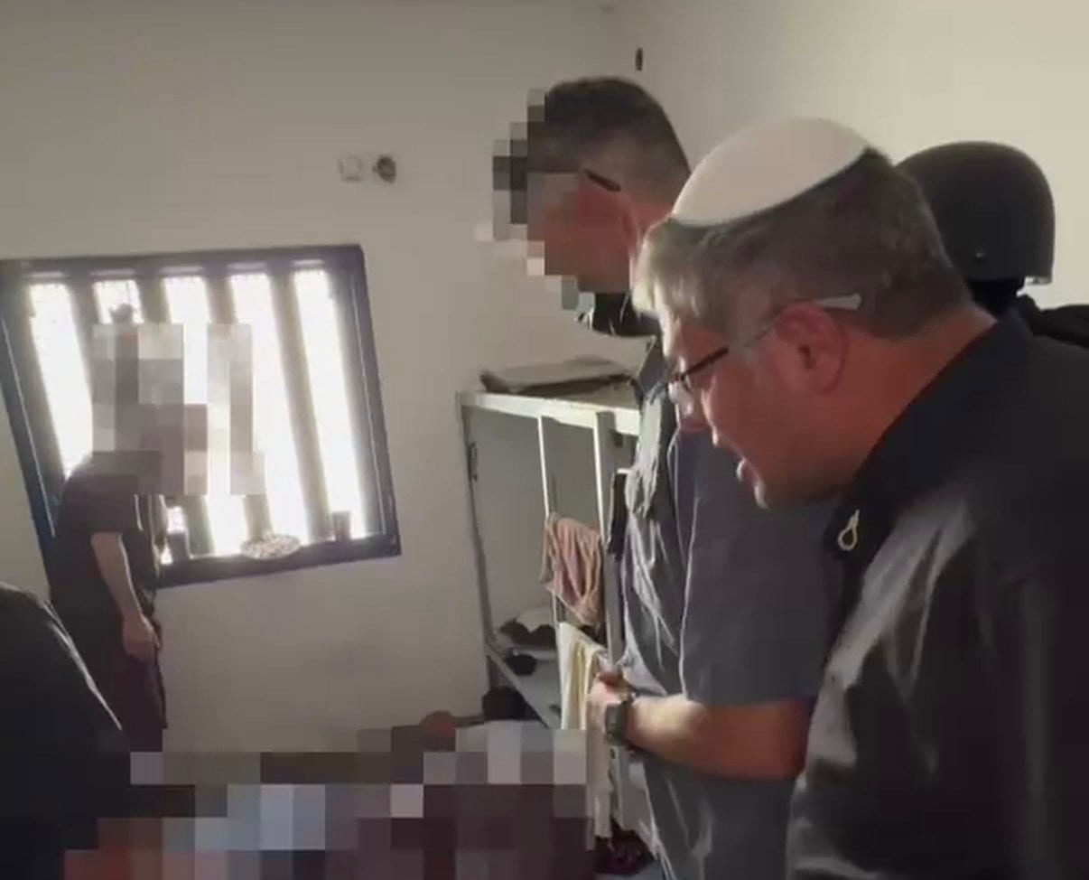 בן גביר חשף תיעוד ממפגש פנים אל פנים עם חוליית המחבלים שניסתה להתנשק בחייו | צפו