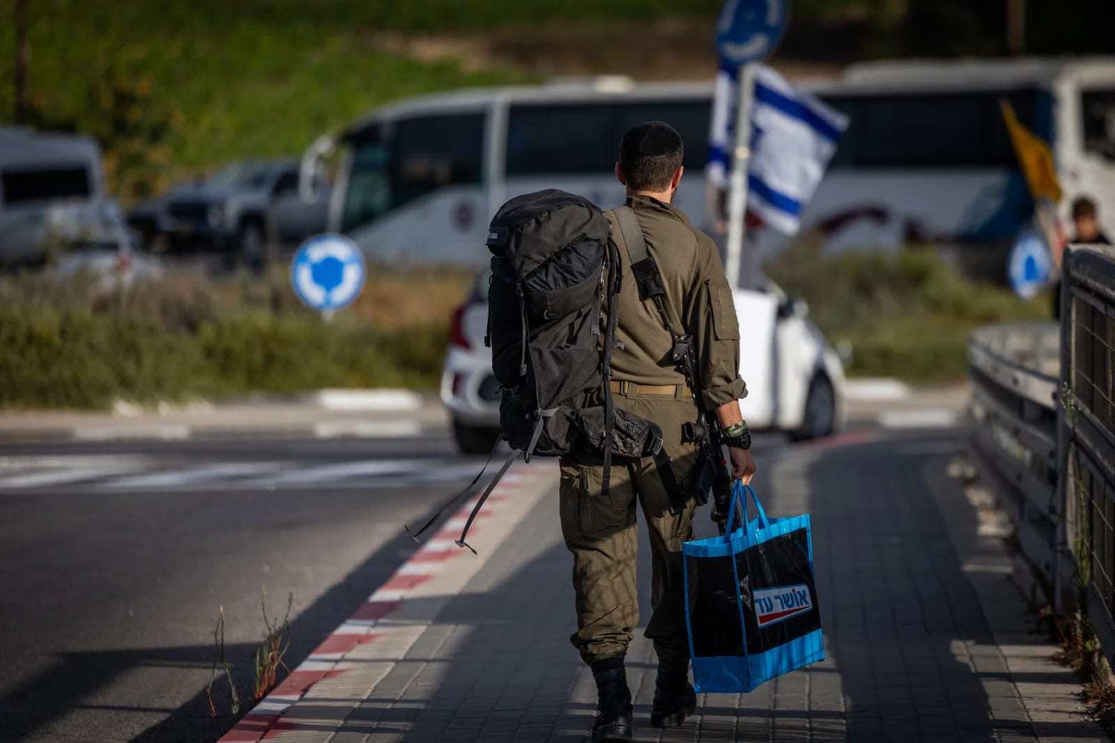 חייל חרדי חסיד ויז'ניץ כלוא בתת תנאים: "מונעים ממנו להתפלל"