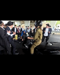 בחורי ישיבה נעצרו באילת והוסגרו למשטרה הצבאית | המפכ"ל על אלימות המשטרה: "אפס סובלנות"