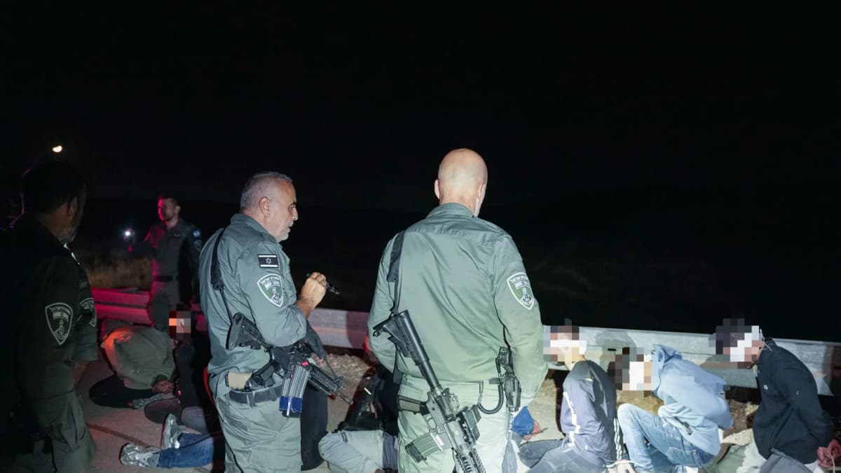 13 שב"חים נתפסו בפעילות משולבת מהקרקע ומהאוויר | צפו במעצר