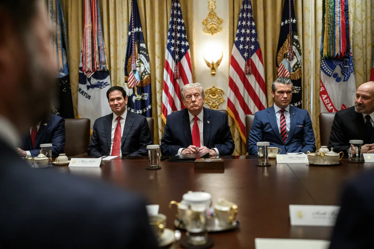 No Scheduled Discussions: White House Clarifies Absence Of Immediate Strike Deadlines Or Formal Iran Negotiations