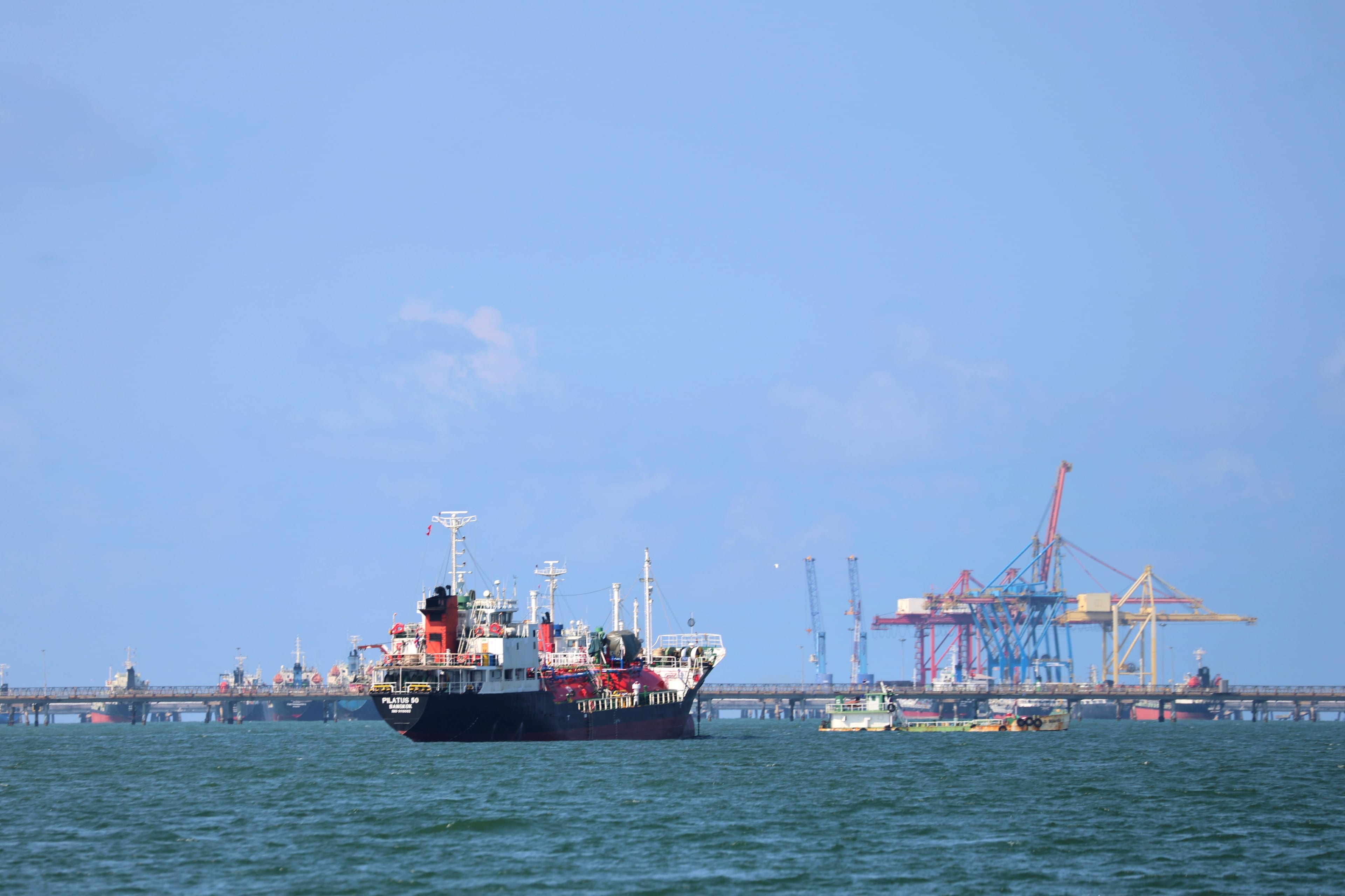 Iran Threatens Red Sea Chokepoint in Warning That Raises Stakes for Israel