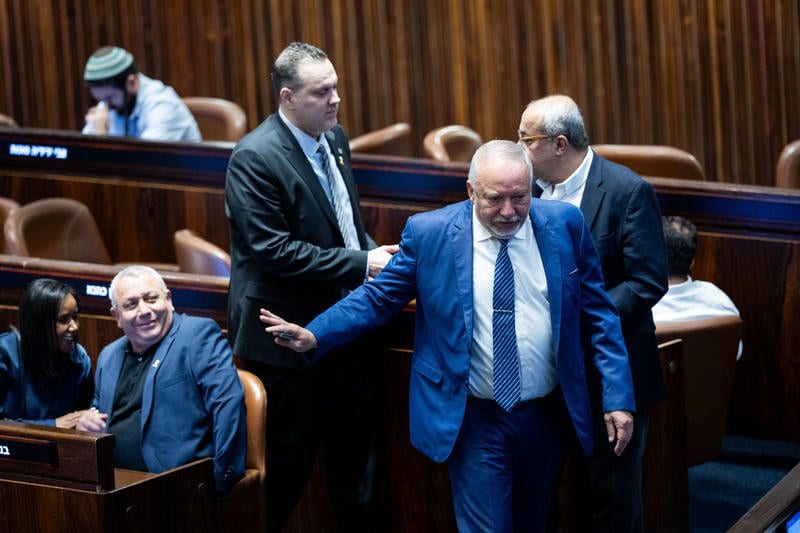New Poll: Both Coalition and Opposition Struggling to Form Government