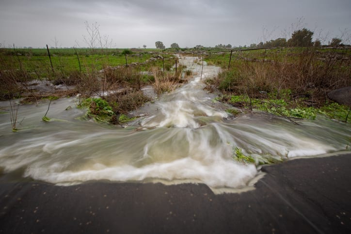 Unprecedented August Rainfall Triggers Flash Floods in Eastern Israel