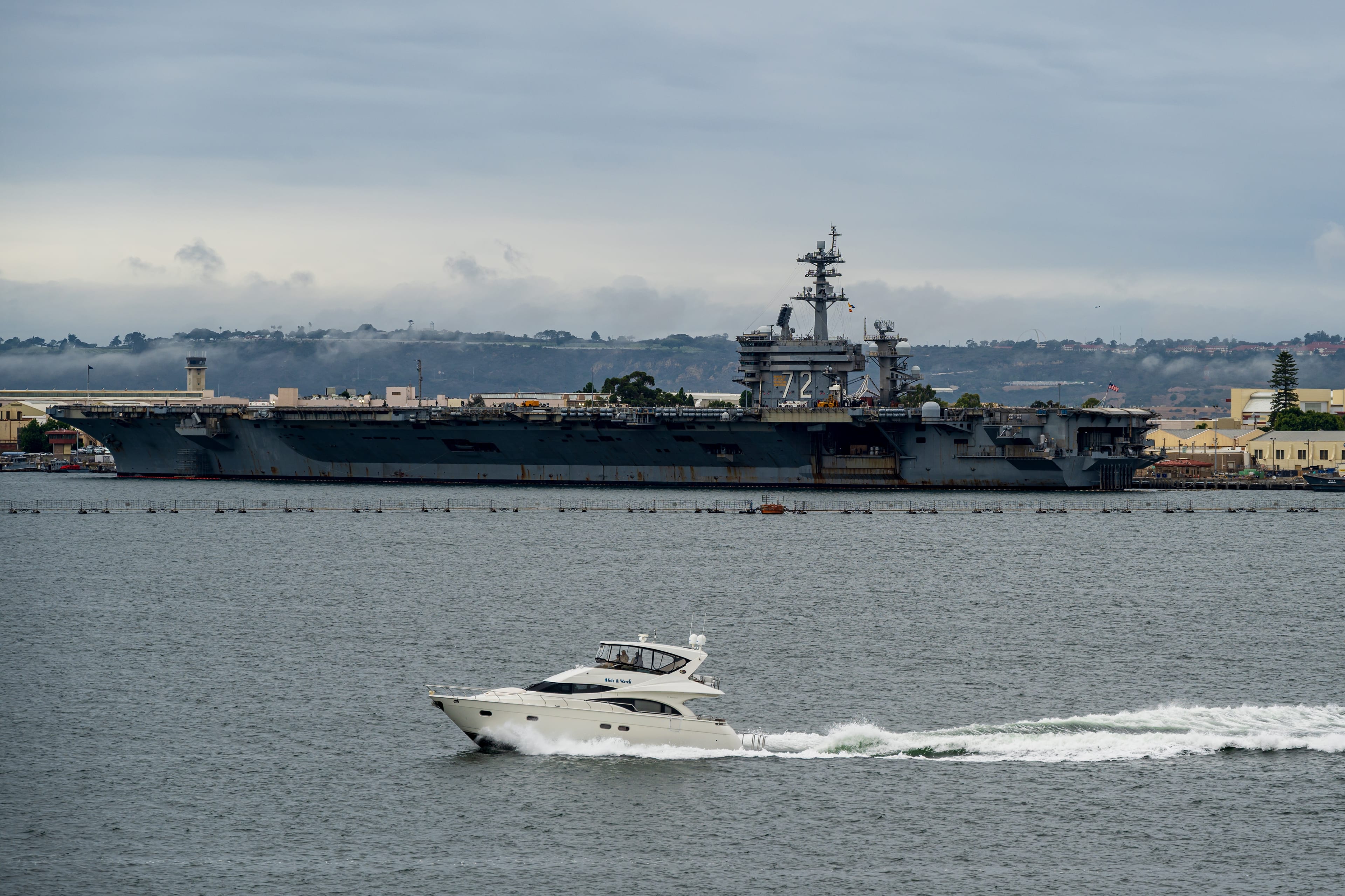 USS Abraham Lincoln Returns Home After 200 Days and 10,000 Sorties in Middle East