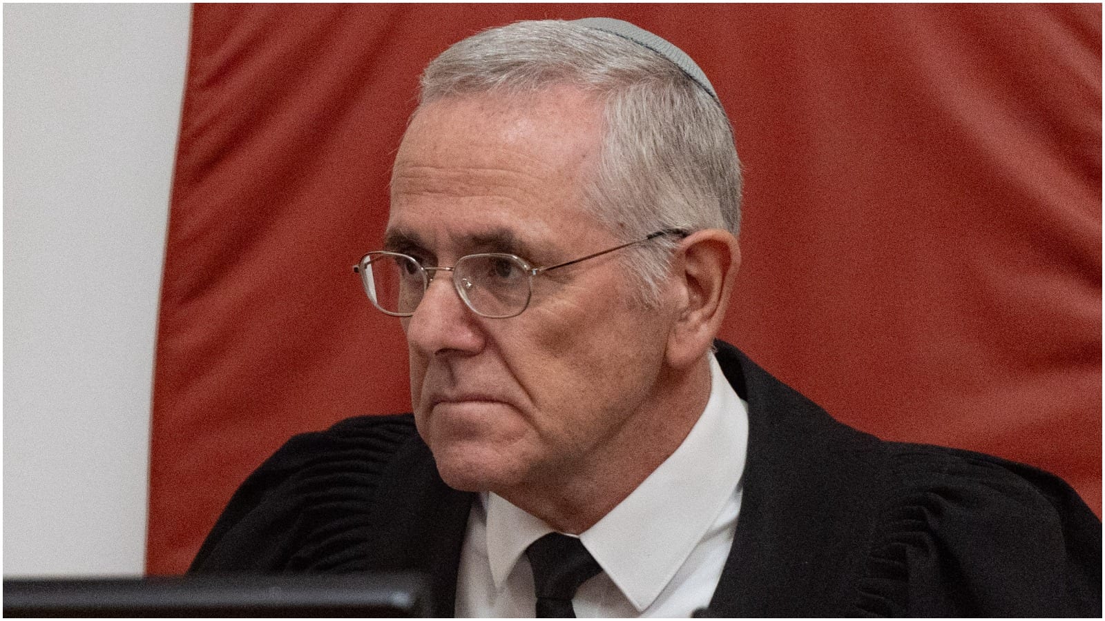 Supreme Court Justice David Mintz Verbally Attacked at Swimming Pool
