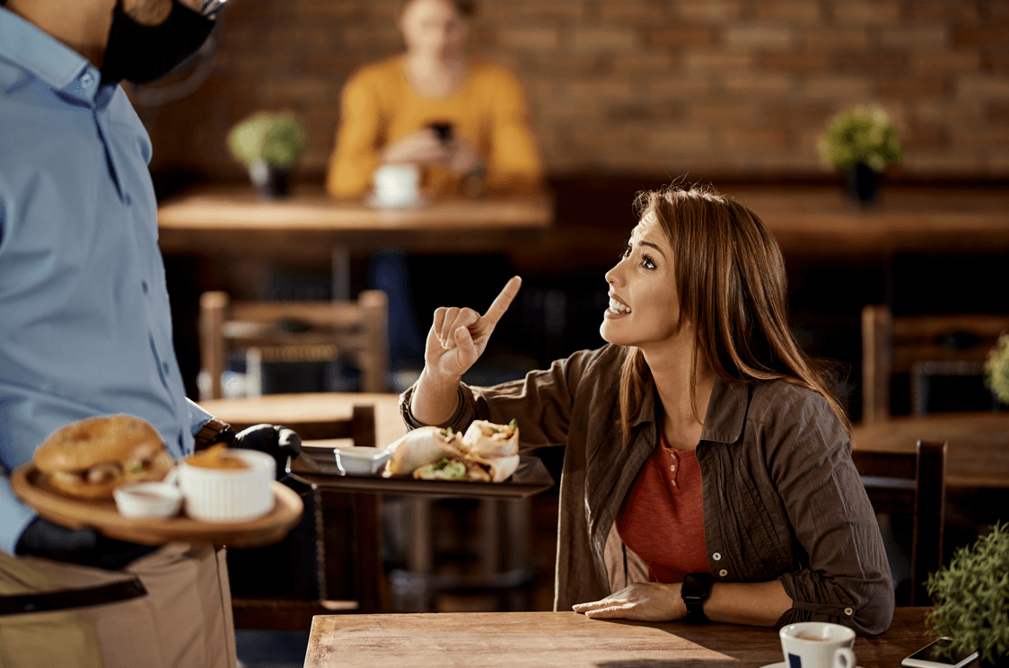 Israeli Court Awards Waitress $12,500 After Public Dismissal From Restaurant