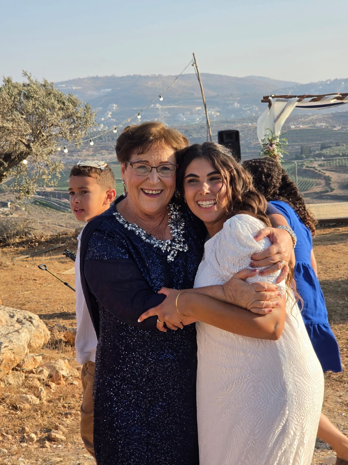 Granddaughter of Fallen IDF Officer Eliraz Peretz Weds in Emotional Ceremony