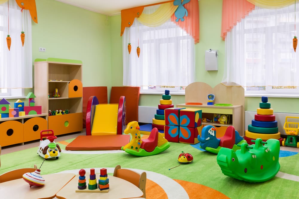 Israel Ties Daycare Subsidies to Military Service Status