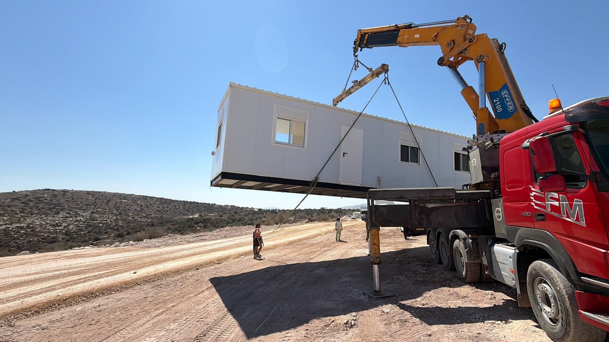 First Caravans Arrive at New Samaria Settlement Site