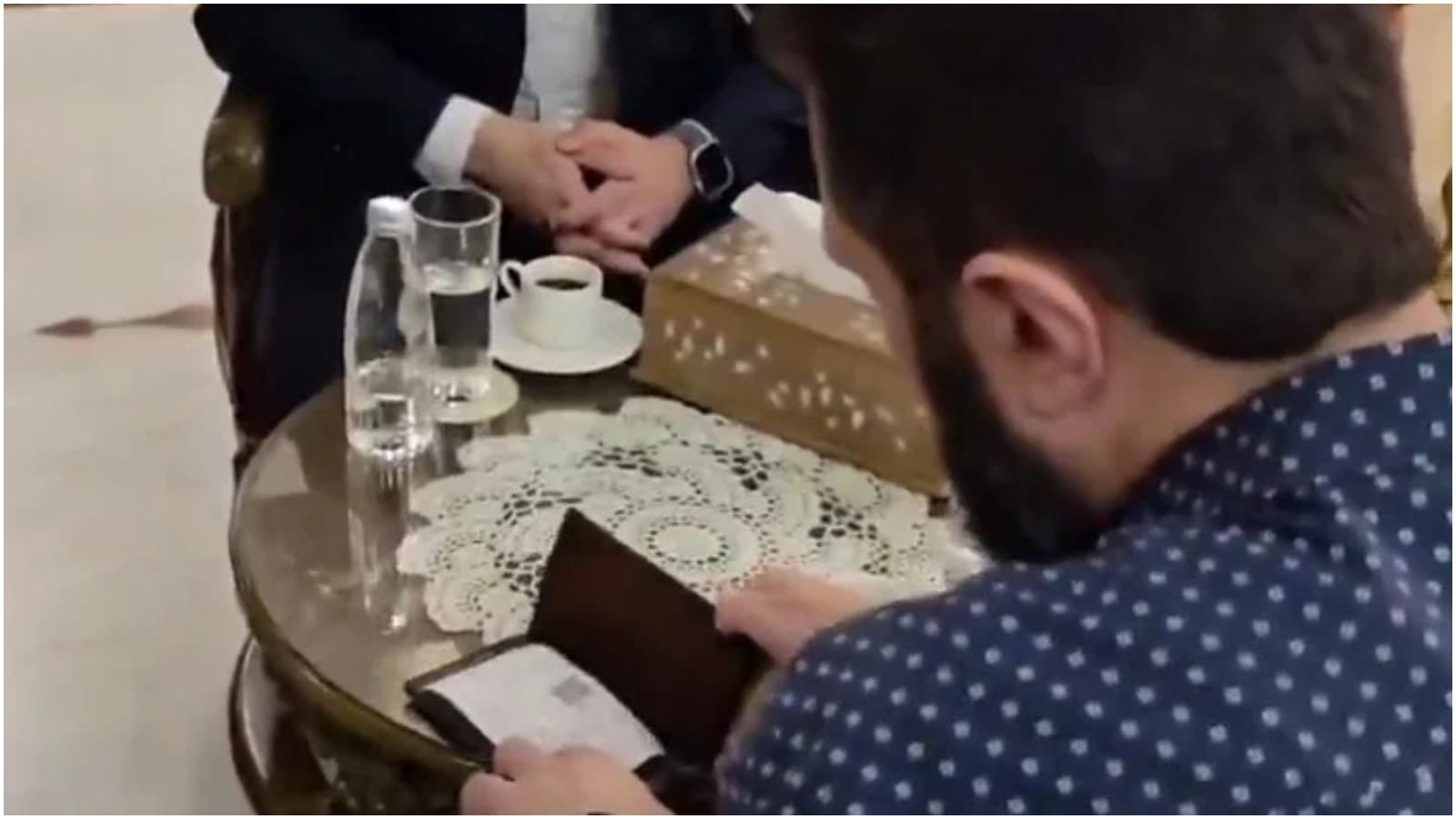 Syrian President Uses American Visa Card in Damascus Café Following Sanctions Lift
