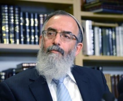 Rabbi David Stav Denies Plans to Enter Israeli Politics