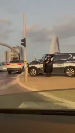 Armed Suspect Shot After Opening Fire on Police in Netanya
