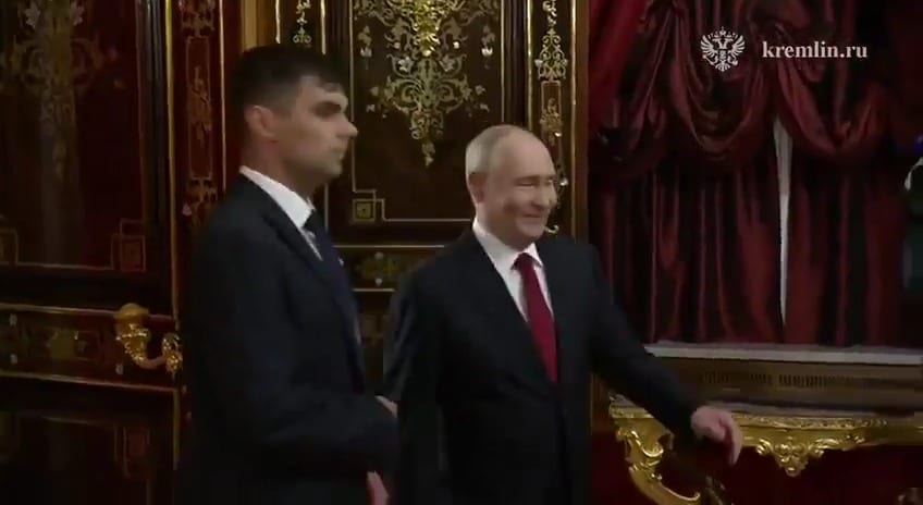 Trump Envoys Meet Putin and Zelensky in Push to End Ukraine War