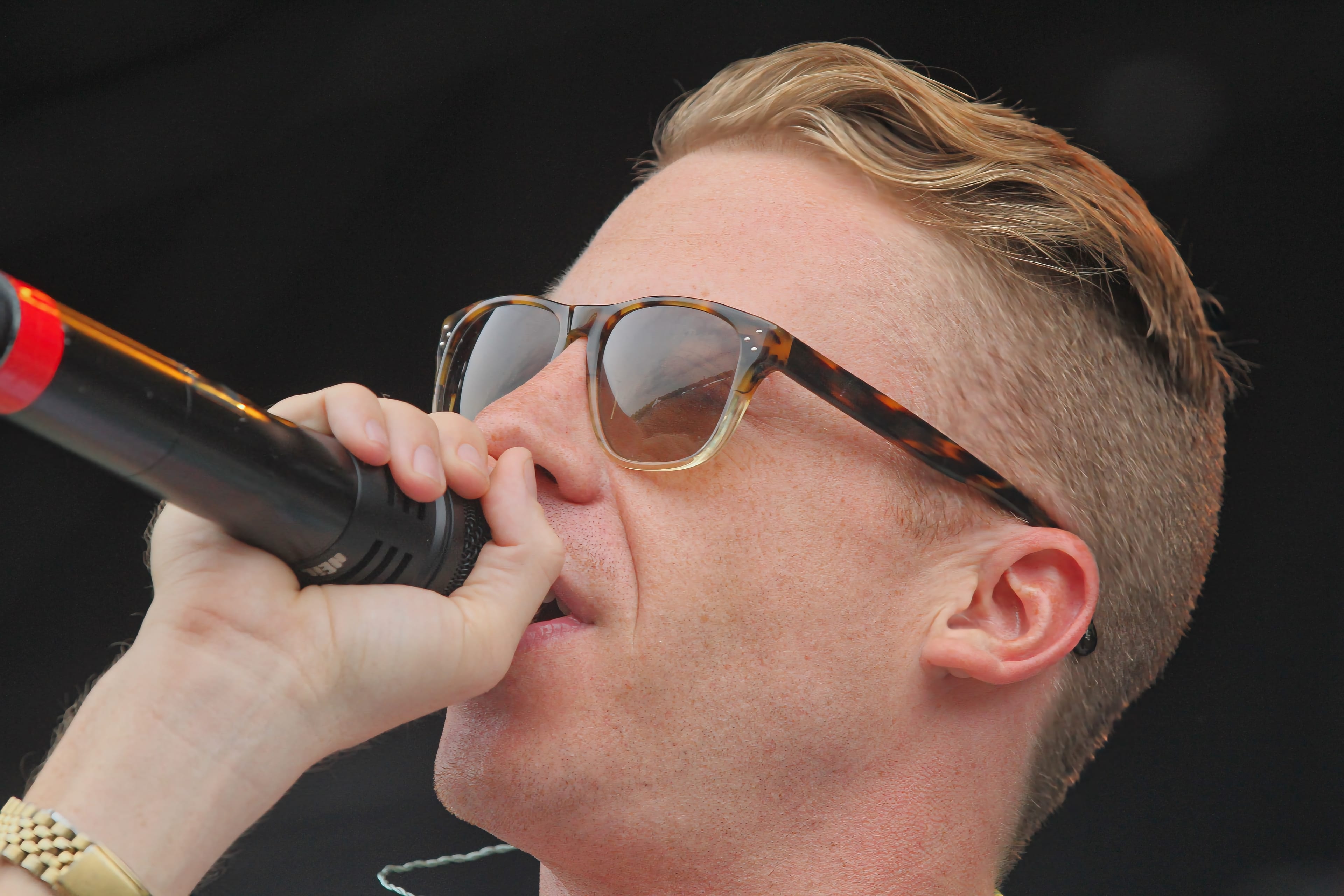 Israeli-American Council Asks Ed Sheeran to Drop Macklemore From Tour