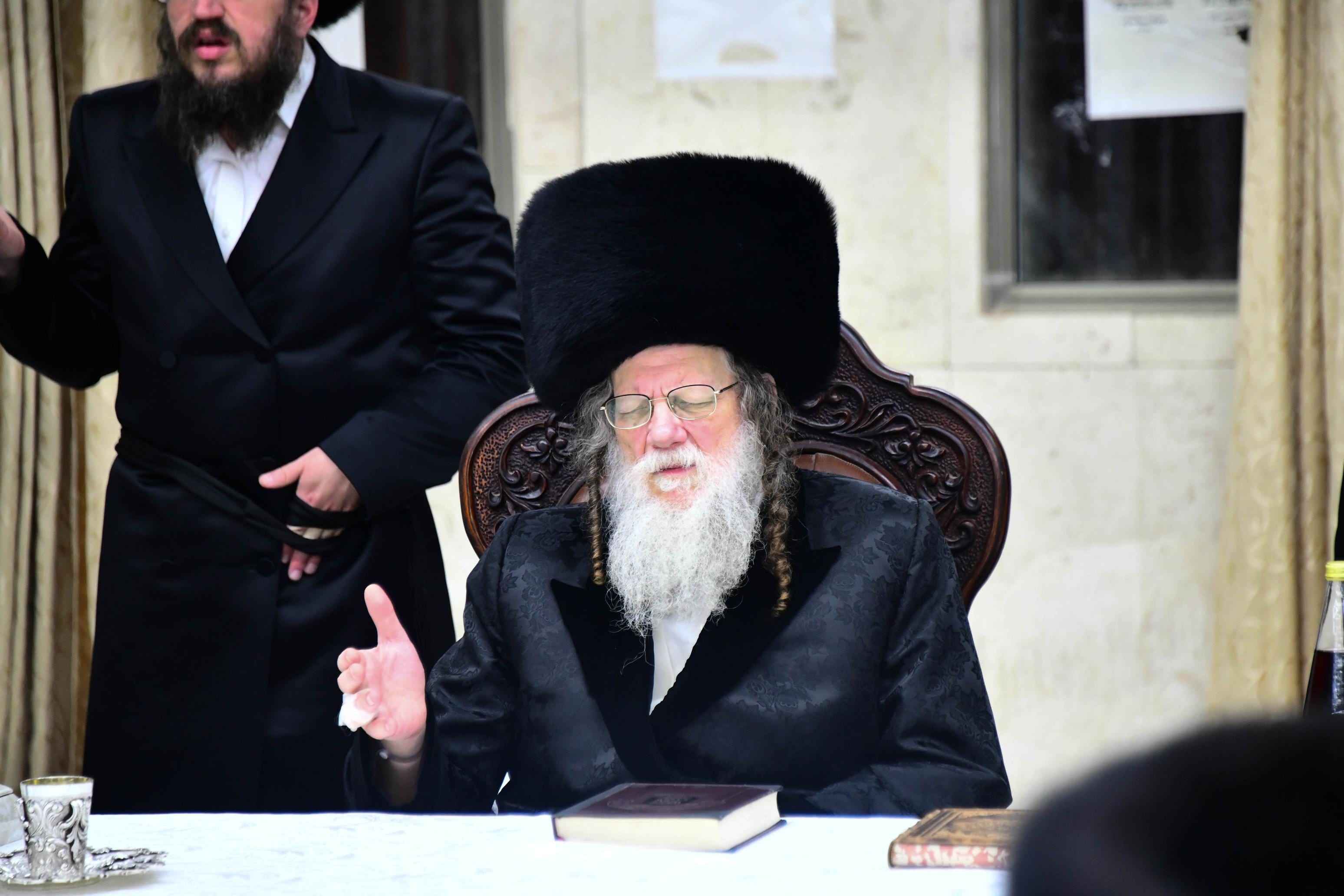 Modzitz Rebbe Undergoes Heart Catheterization